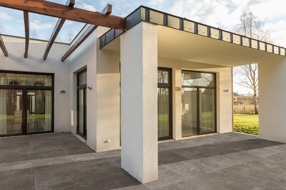Terrasse sous pergola — Redsun